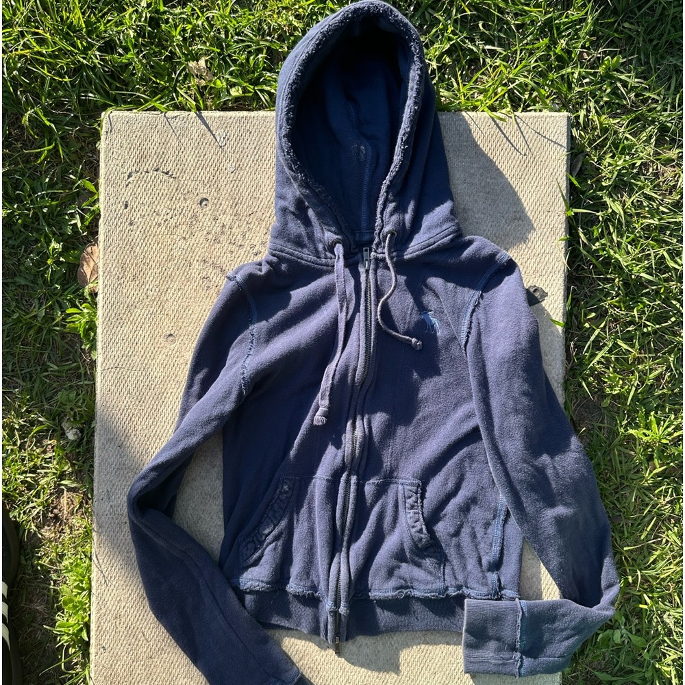 VINTAGE ACROMBIE FITCH ZIP UP WITH DISTRESSING